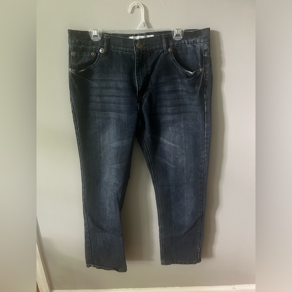 Men’s Dark Wash Blue Rag Jeans ( Size 36x30)